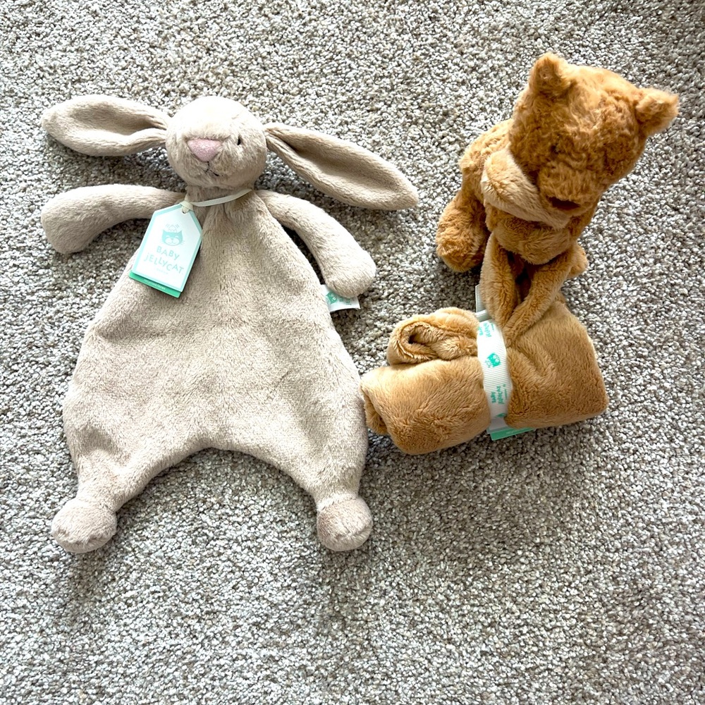 Baby Jellycat. Tags on!